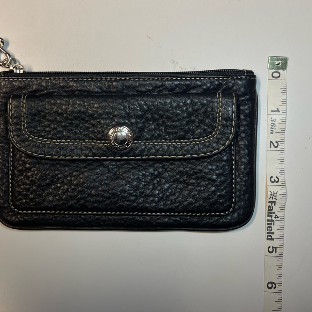Coach Vintage Black Pebble Leather Wristlet - Picture 10 of 10
